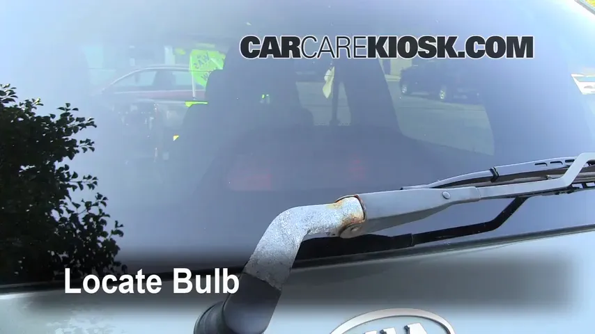 2003 Kia Sedona EX 3.5L V6 Lights Center Brake Light (replace bulb)